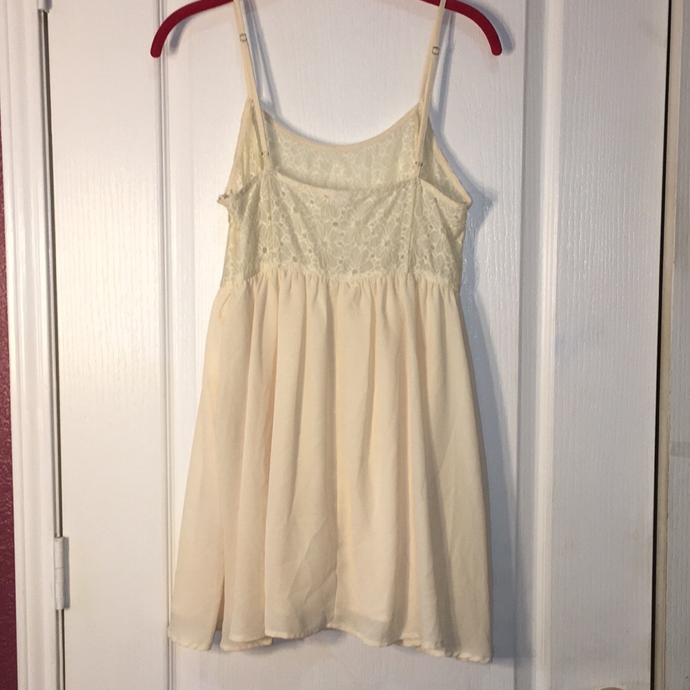 Forever 21 exclusive design dress - Picture 2 of 6